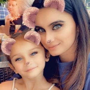 Meet your Posher, Fatima